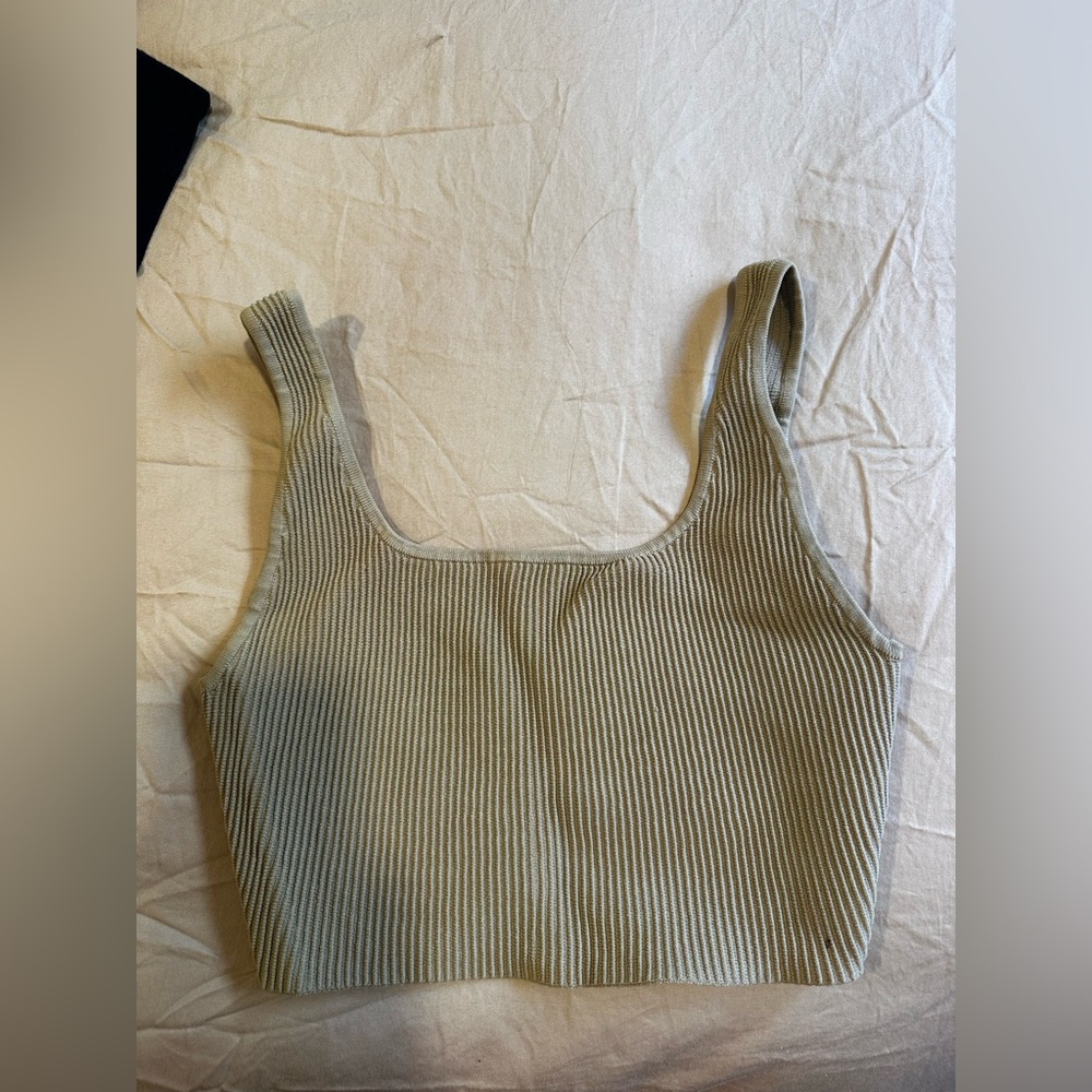 Aritzia Babaton Ribbed Cropped Tank Top